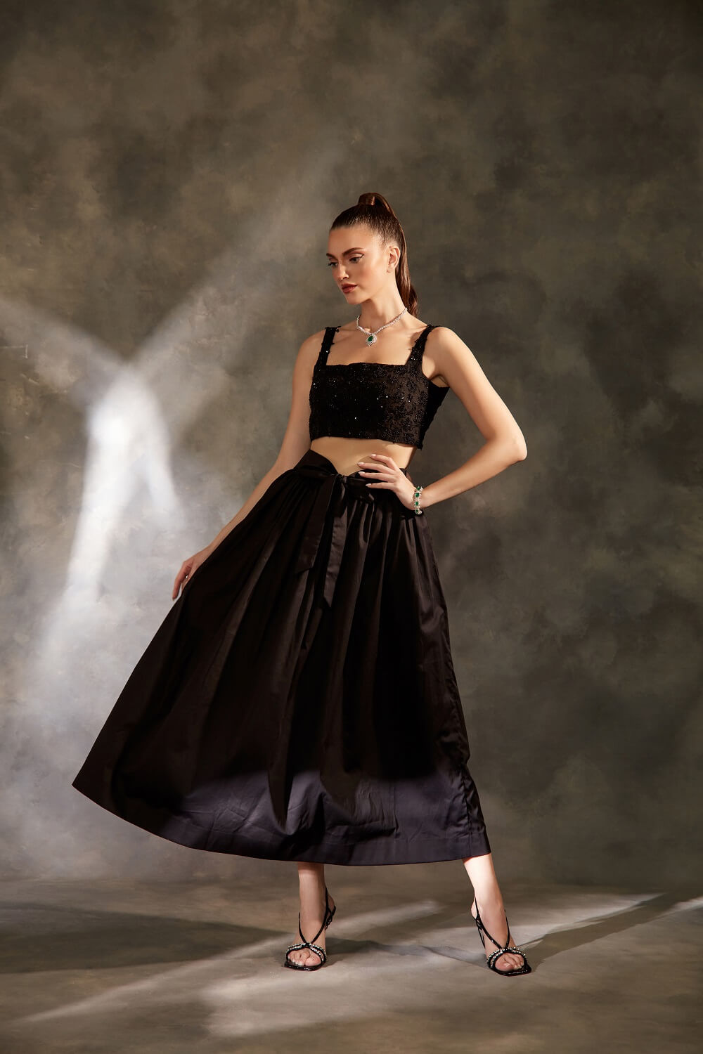 SEQUINNED CROP TOP & FRONT BOW SKIRT – SM39