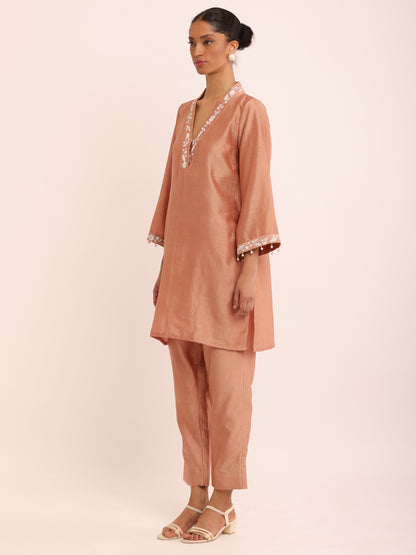 MUD V KURTA & MUD V PANTS