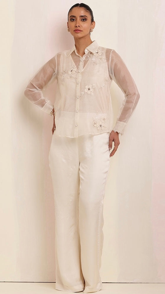 WHITE Breeze