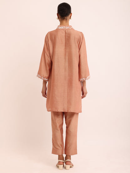 MUD V KURTA & MUD V PANTS