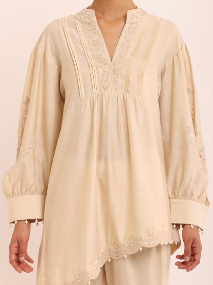 SCALLOP HEM TOP & PEARL PANTS