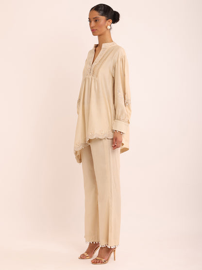 SCALLOP HEM TOP & PEARL PANTS