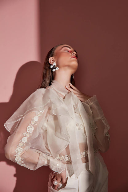 RUFFLED BLOUSE – SM09-W